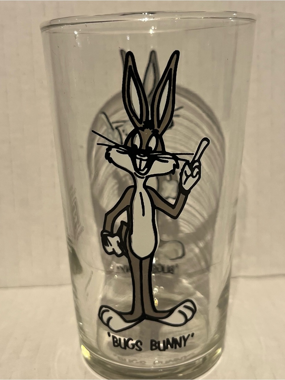Vintage 1973 Pepsi Collector Series glass featuring Bugs Bunny from Warner Bros. - Picture 3 of 7